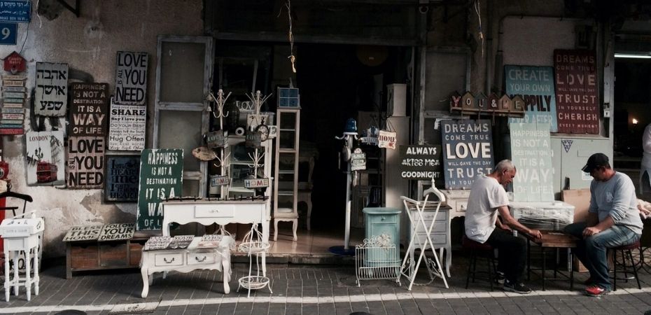 antiquités d'Israel au bazar de Jaffa