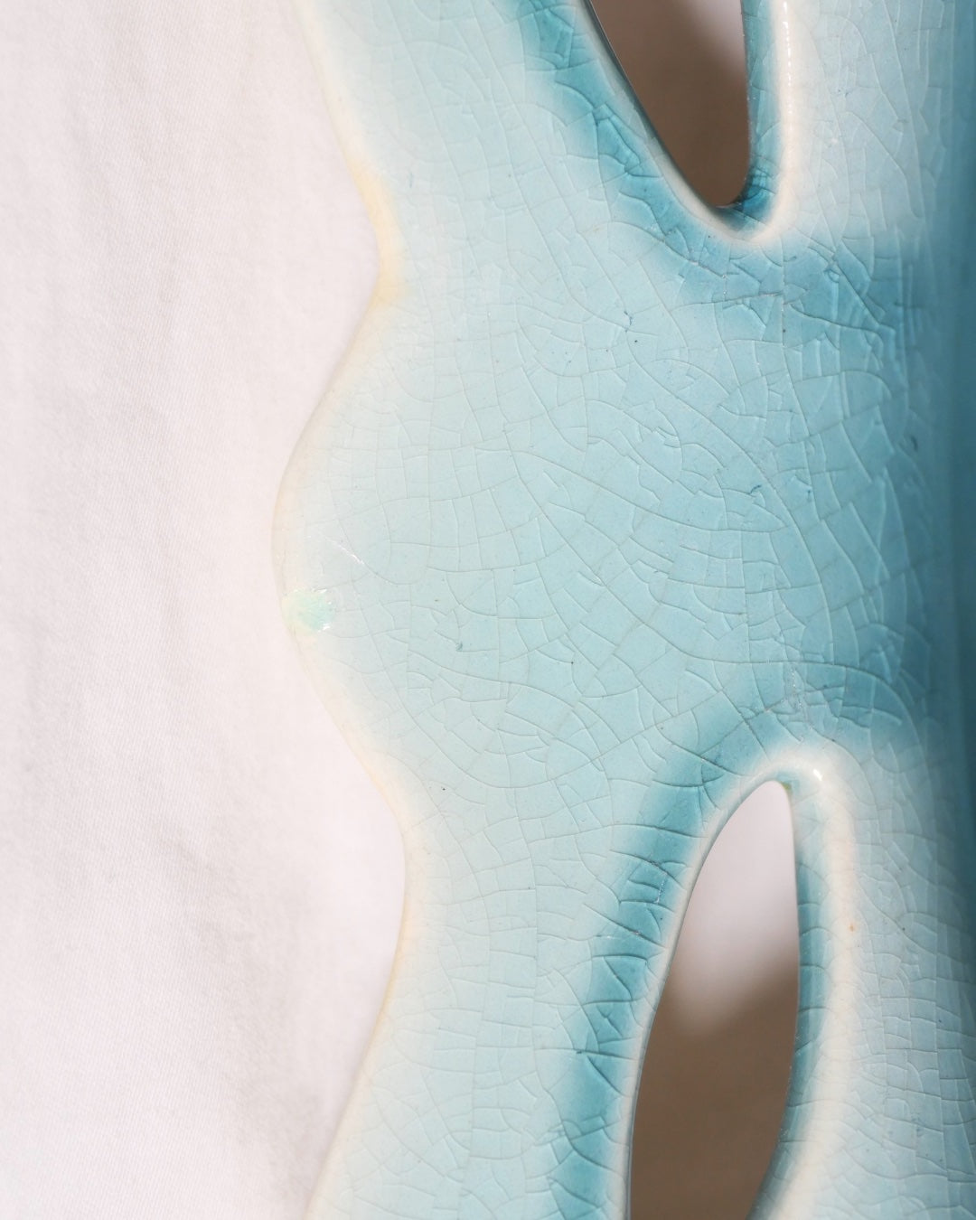 Vase Hector Guimard Par Gustave de Bruyn , Vase de Chalmont en céramique émaillée