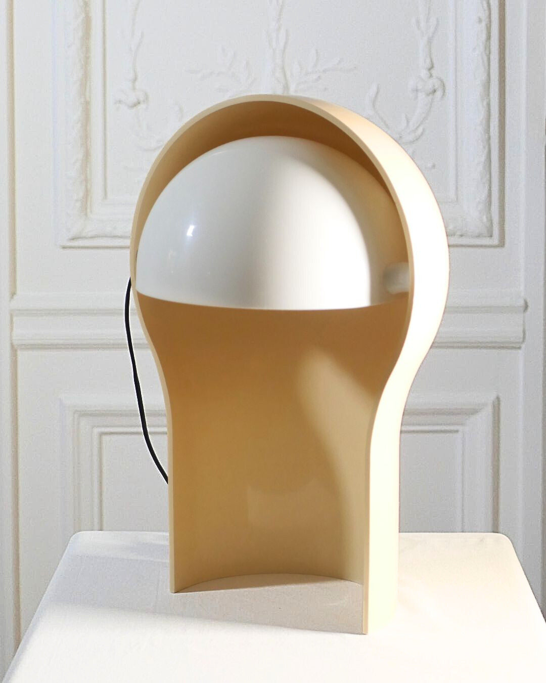 Lampe Telegono de Vico Magistretti pour Artemide fin des années 60