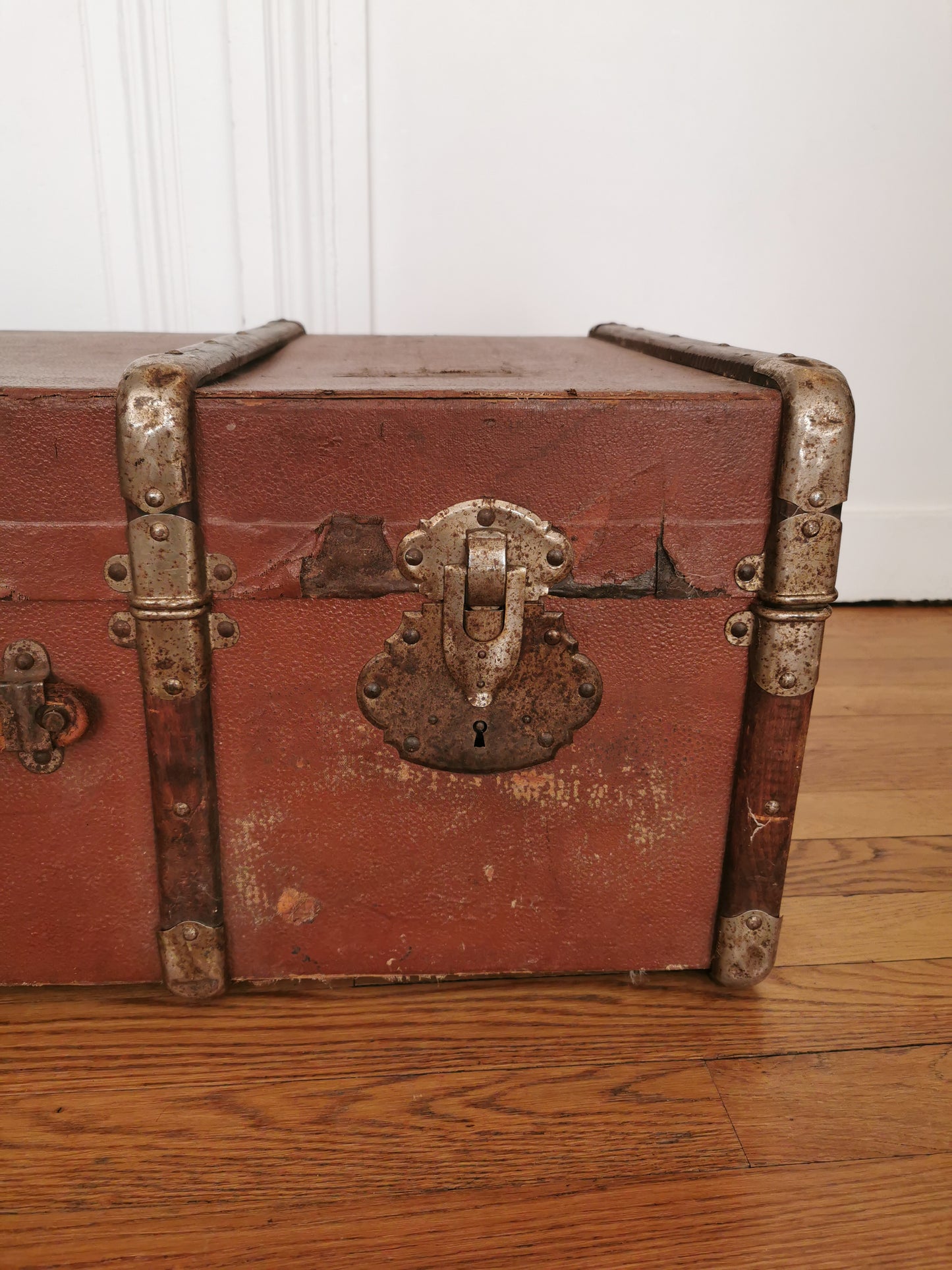 Malle ancienne bois et cuir