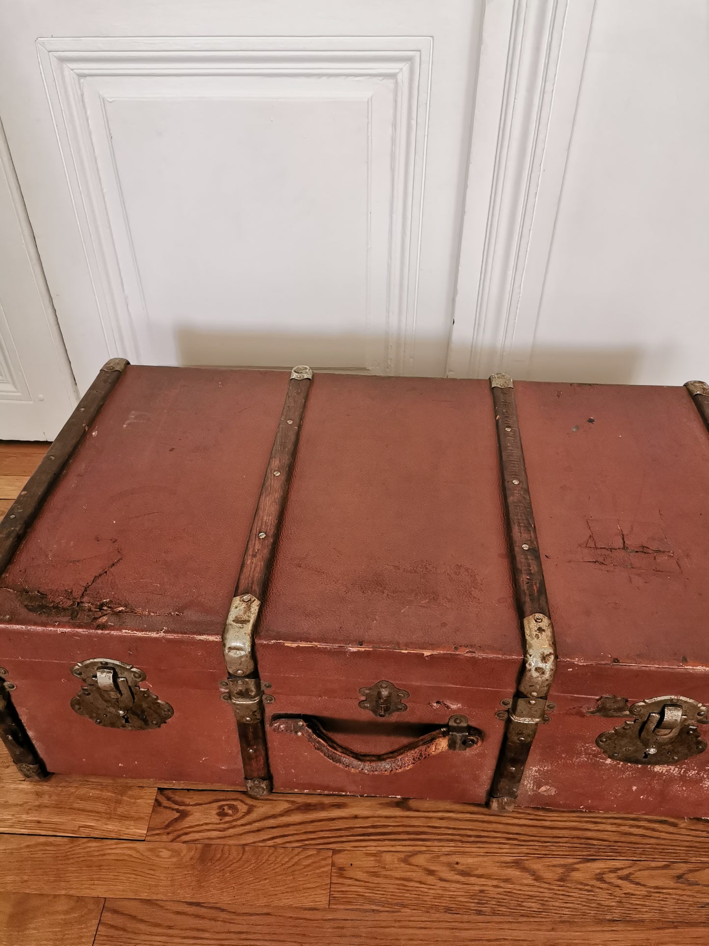 Malle ancienne bois et cuir