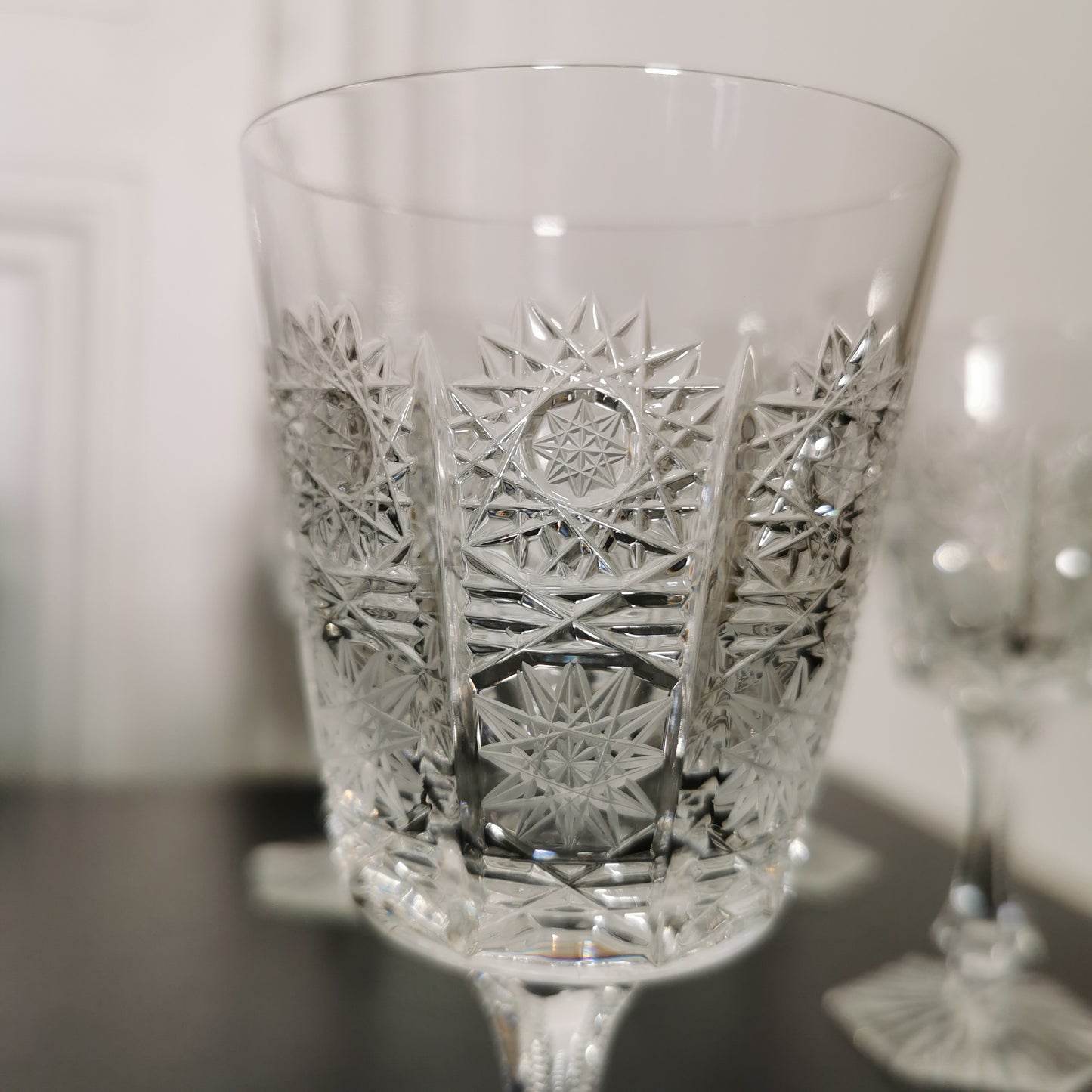 6 verres en cristal gravé Saint Louis
