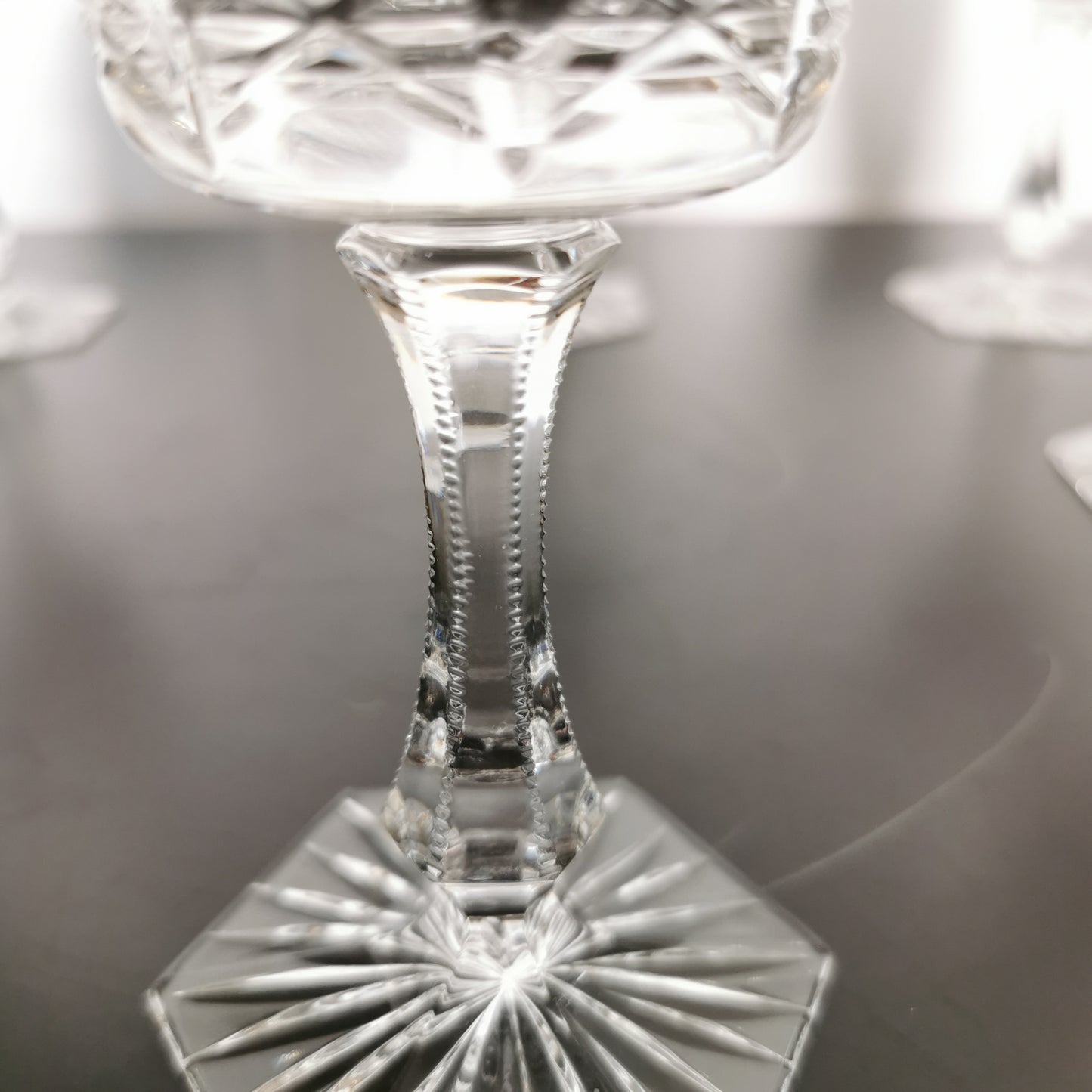 6 verres en cristal gravé Saint Louis