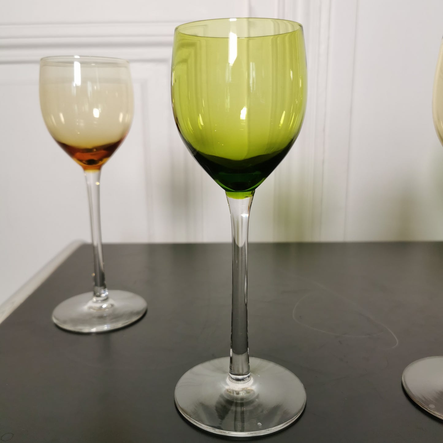 4 verres Roemer en cristal coloré