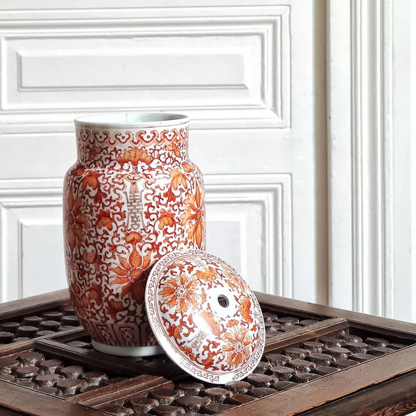 Urne en porcelaine chinoise motifs oranges