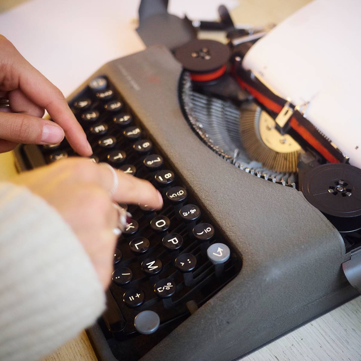 Machine à écrire Hermès Baby