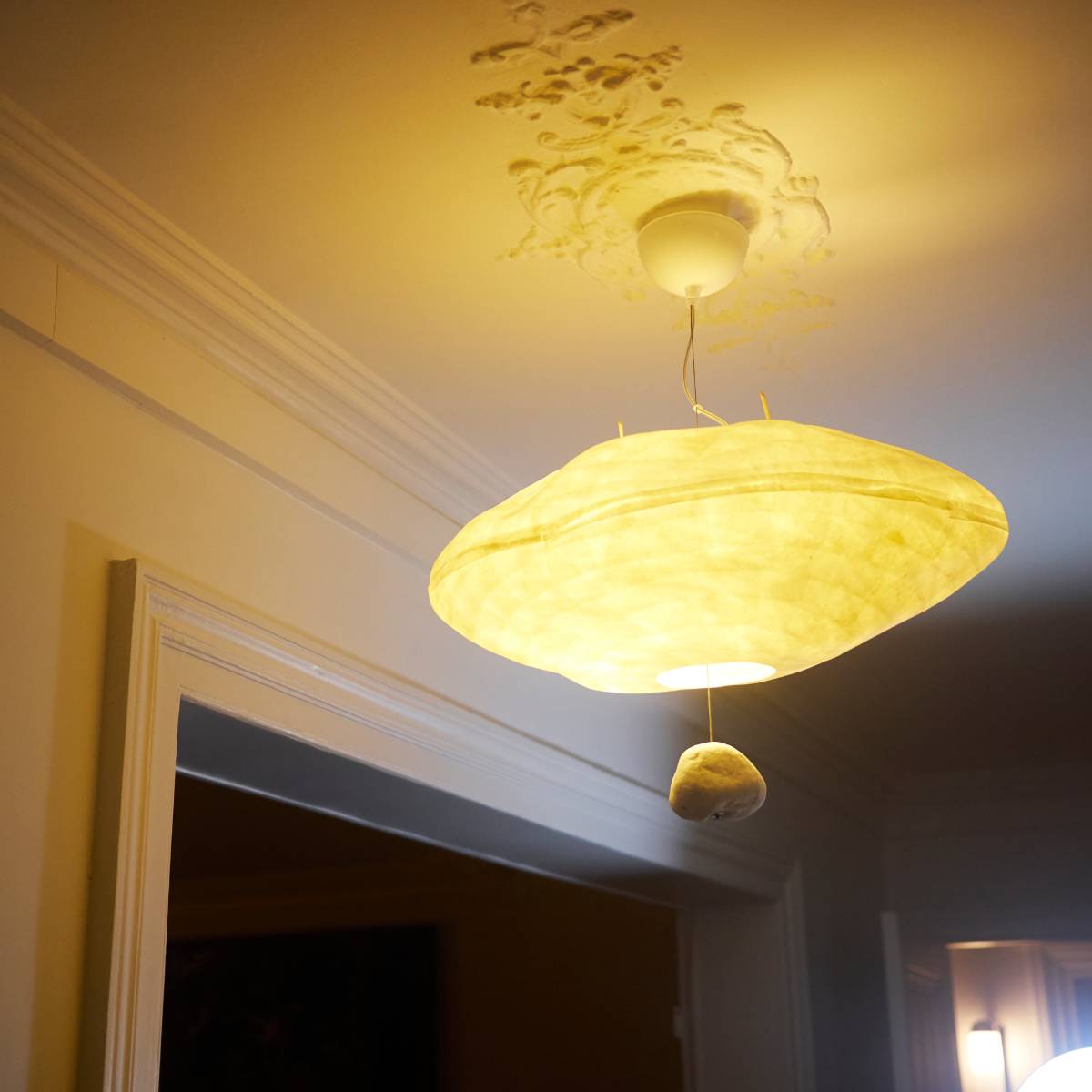 Luminaire suspension Giboulée par Céline Wright