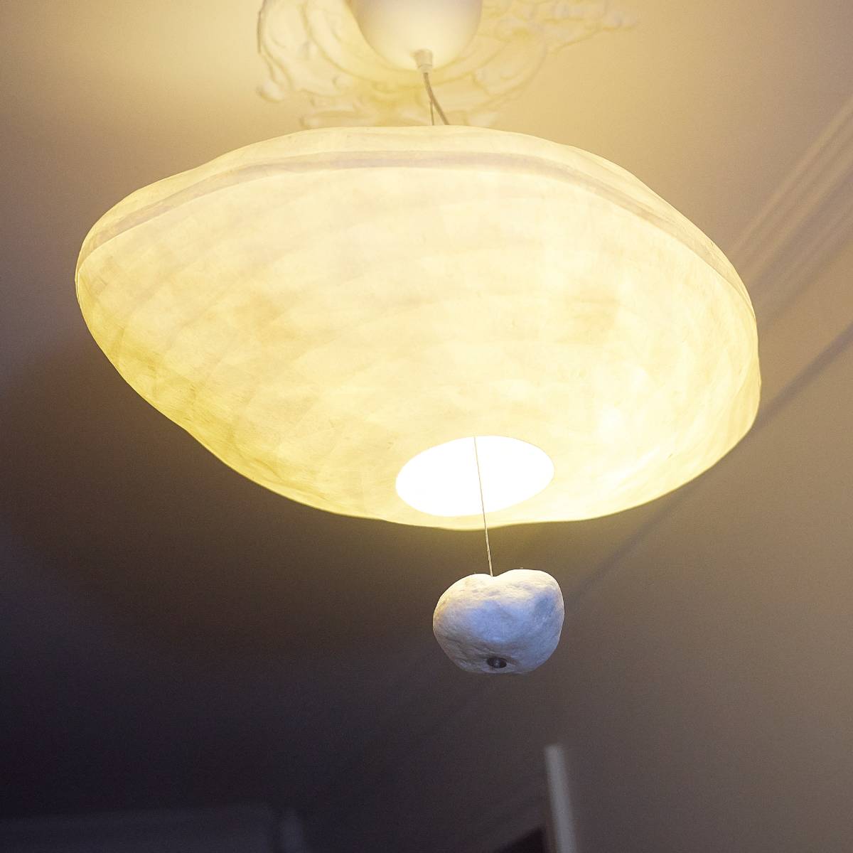 Luminaire suspension Giboulée par Céline Wright