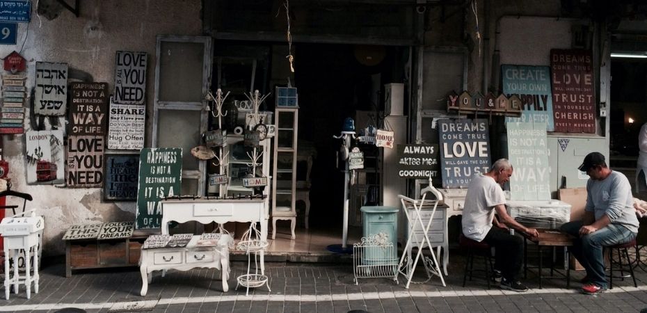 Craquez pour Shuk Hapishpeshim, le vieux marché aux puces de Jaffa à Tel Aviv
