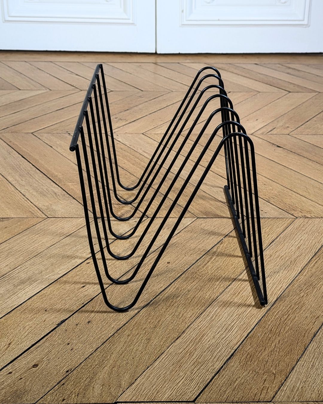 Porte-revues ou porte-vinyles “Z” par François Arnal, Design vintage des années 70/80