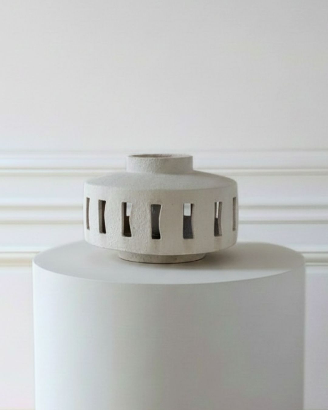 Lampe brutaliste en Terre Cuite Émaillée – Albert Spinelli (XXe siècle)