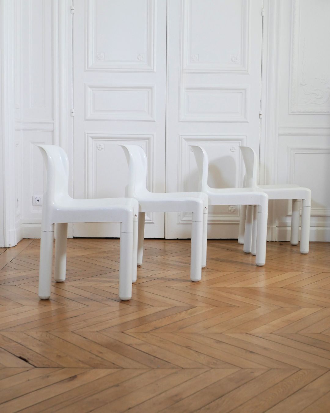 Chaise 4875 de Carlo Bartoli pour Kartell.