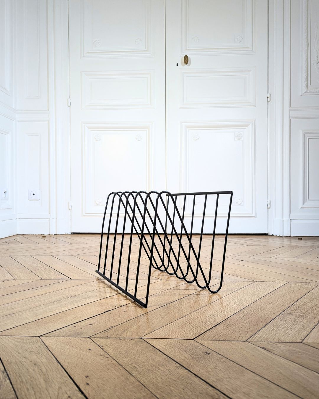 Porte-revues ou porte-vinyles “Z” par François Arnal, Design vintage des années 70/80