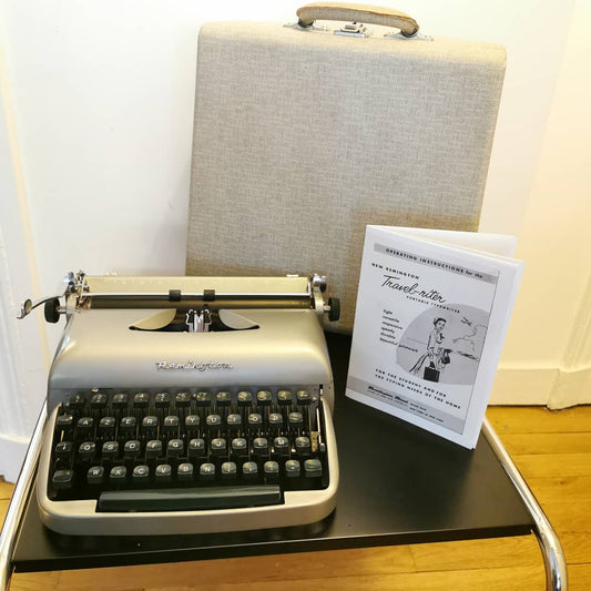 Machine à écrire Remington travel riter complète