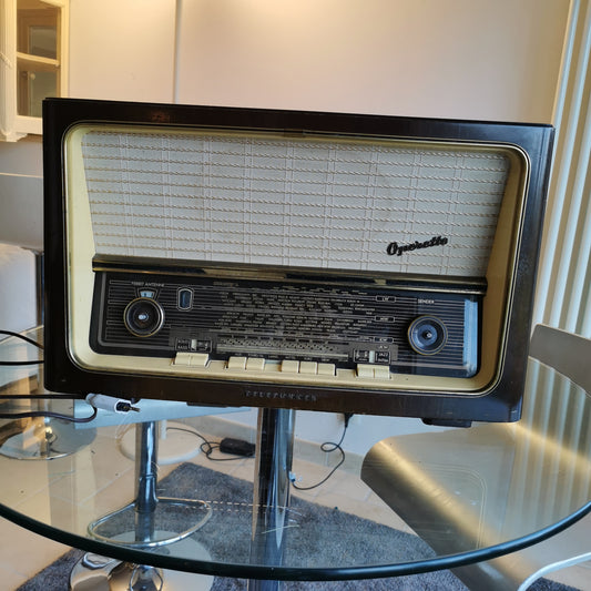 Vieille radio vintage Bluetooth Operette