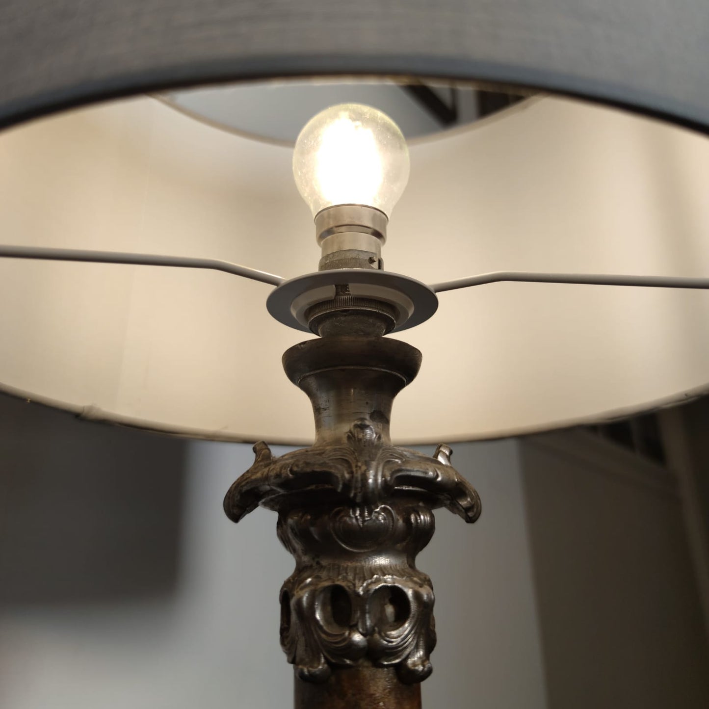 Lampe à pétrole style Louis XV