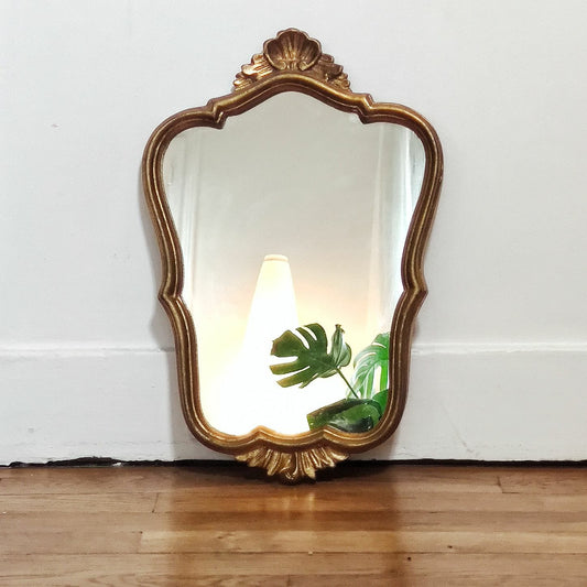 Miroir style Louis XV doré