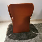 Petit fauteuil Moroso Bloomy en cuir Camel par Patricia Urquiola