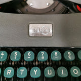 Rare machine à écrire Calanda S
