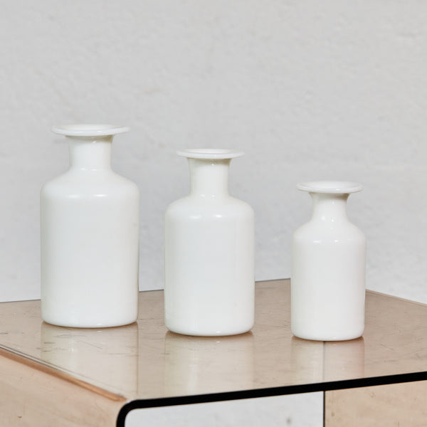 3 petits vases blanc