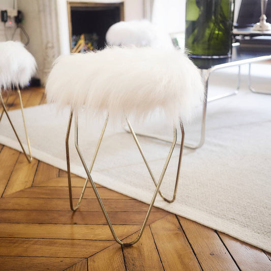 Tabourets moumoute pieds tripode en trombones