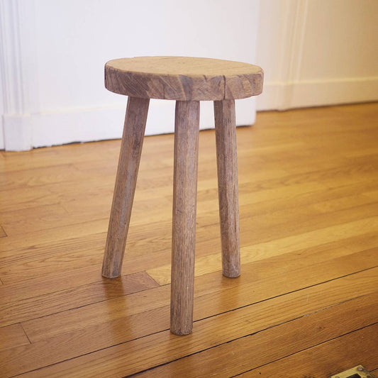 Mini Tabouret de vacher traite français en bois de chêne massif vintage
