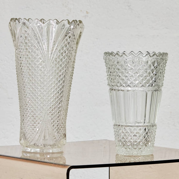 2 vases verre gravé