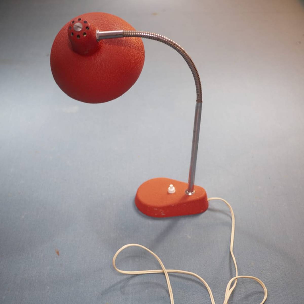 Lampe années 50 métal granité orange chromé vintage